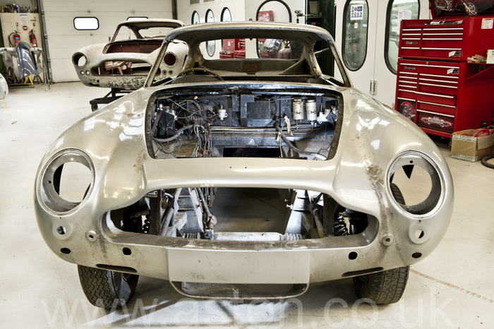 DB6 MK1 Vantage - Bespoke Restoration