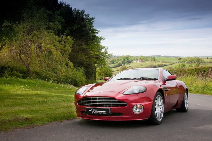 2005 Aston Martin V12 Vanquish S