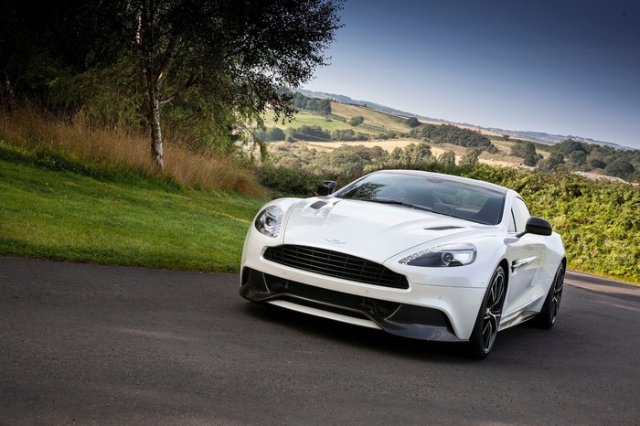 2013 Vanquish 6.0 V12 Touchtronic 2+2