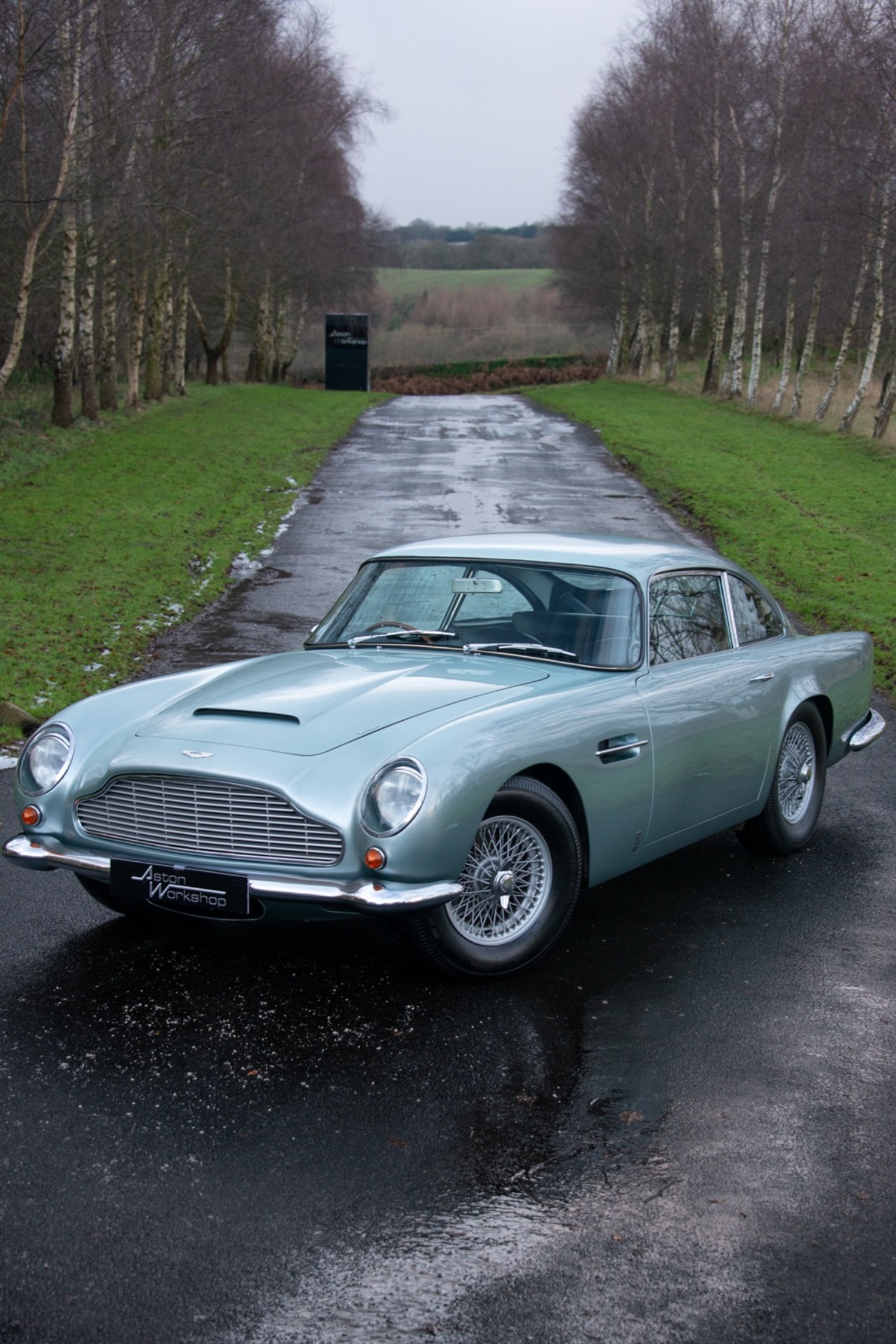 1963 Aston Martin DB5 Jubilee Silver 2402