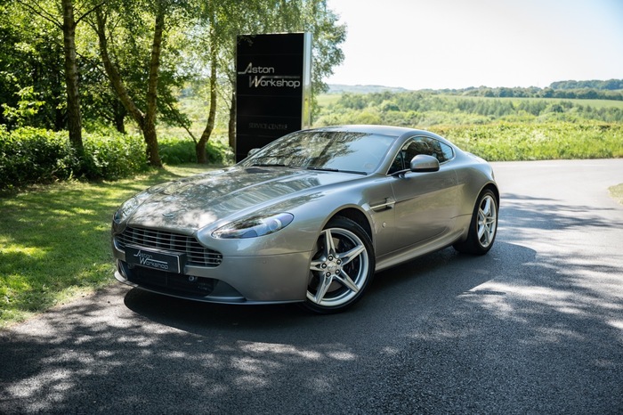 2015 Aston Martin V8 Vantage