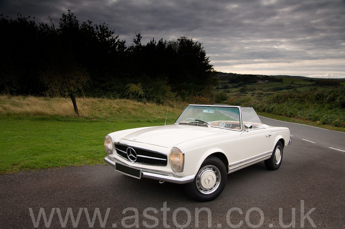 1965 Mercedes Benz 230SL
