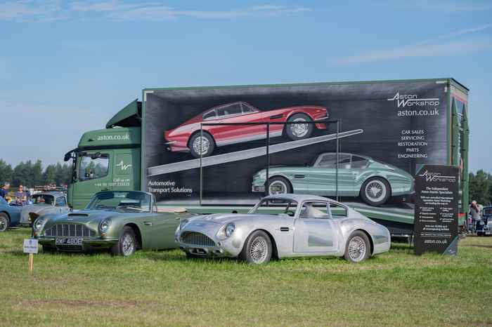 Croft Circuit hosts Historic Festival